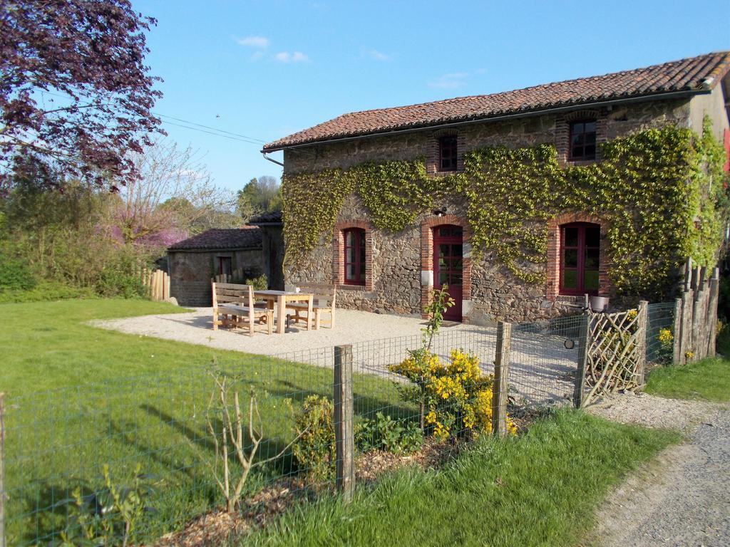 Terre Et Eau Gite Sevremont La Flocellière Exterior foto